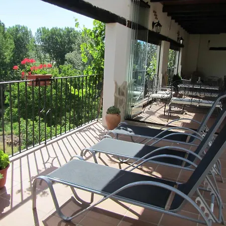 Turisticos Sanahuja Apartment Valbona